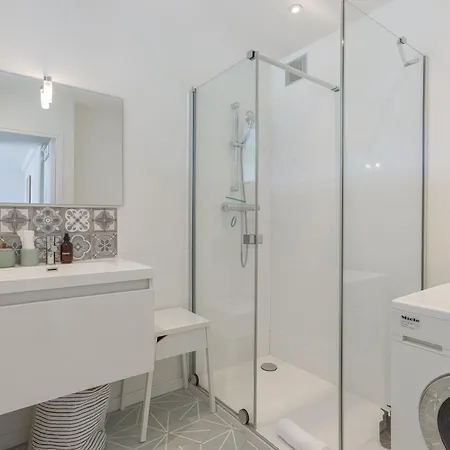 Perchoir - Balcon, Vue Sur La Ville, Palais&plages