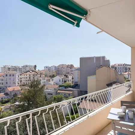 Appartement Perchoir - Balcon, Vue Sur La Ville, Palais&plages *