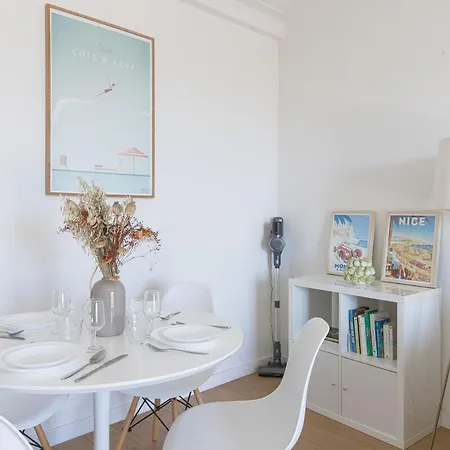 Appartement Perchoir - Balcon, Vue Sur La Ville, Palais&plages